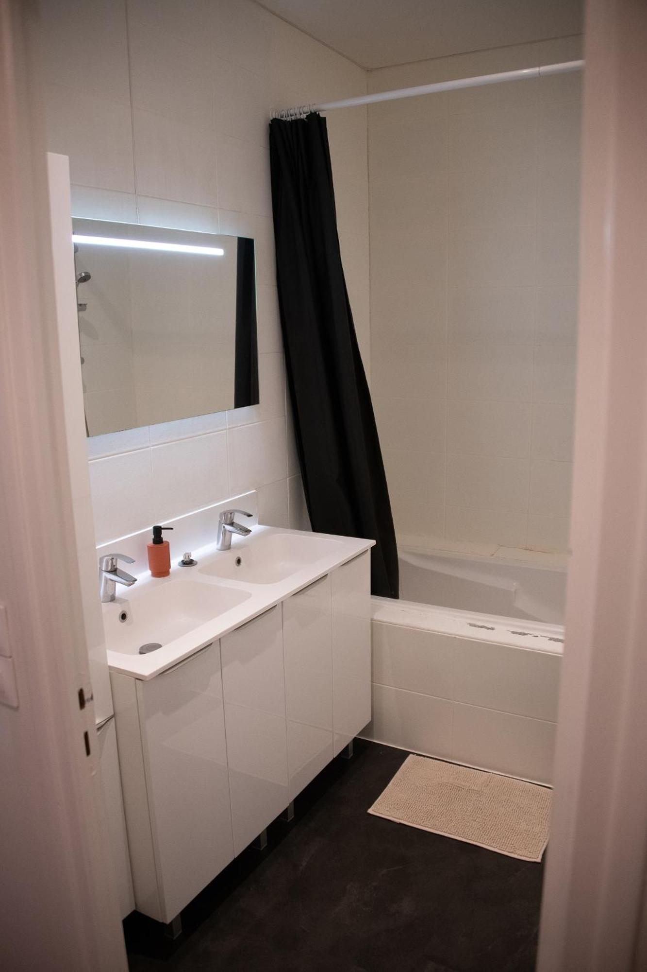 T3 Lumineux Au Coeur De Moulins Garage 2 Places Lille Ngoại thất bức ảnh